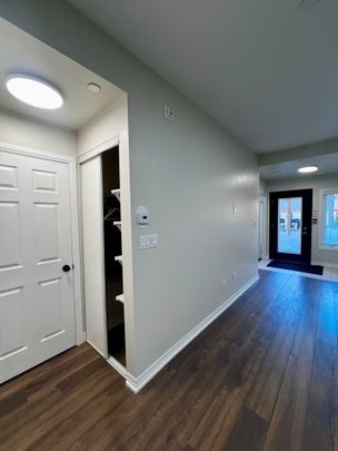 For Lease - 402 The East Mall N/A Unit# 116, Toronto, Ontario - Photo 1