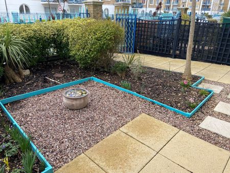 St Vincent's Court, Brighton Marina Village - Photo 2