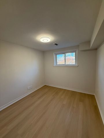 For Lease - 5 Silverview Drive Unit# Lower, Toronto, Ontario - Photo 2