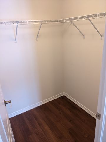 For Lease - 2441 Greenwich Drive Unit# 51, Oakville, Ontario - Photo 4