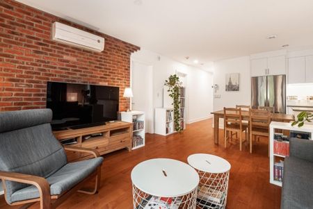 1123 Rue Marie-Anne E., app.204, H2J 2B6, H2J 2B6, Montréal - Photo 2