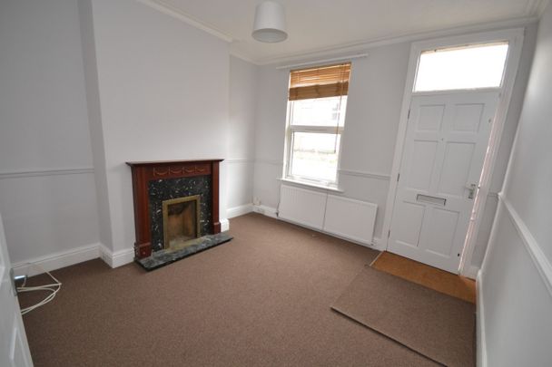 3 bed Mid Terraced House for Rent - Photo 1