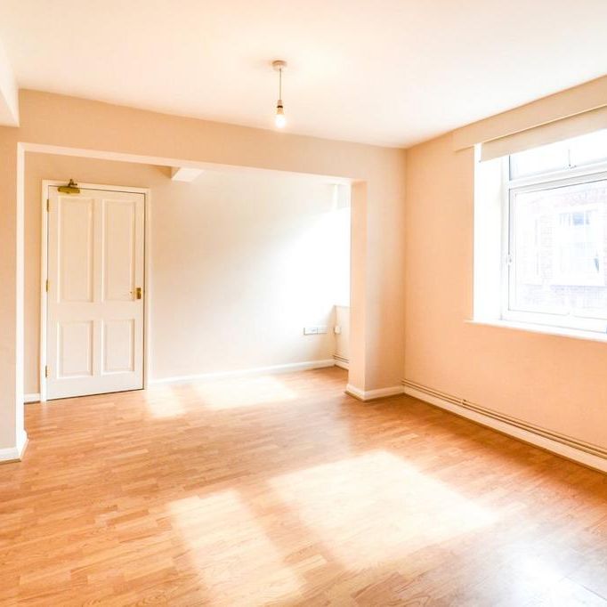 2 bedroom flat to rent - Photo 1