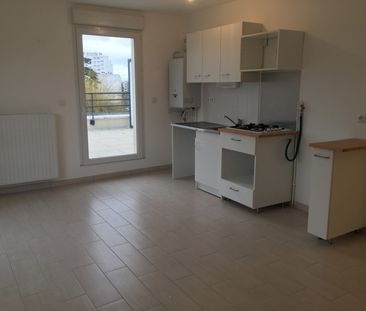 Location Appartement 2 pièces 40m² ORLEANS 45100 - Photo 3