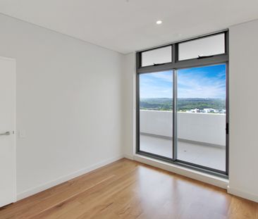 Well Maintained Sunny and Lovely 2 Bedder! - Photo 4