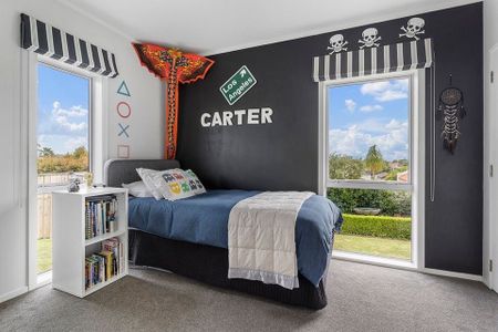 HOWICK - Stunning 3BR Howick Haven, warm & sunny - Photo 2