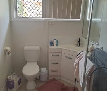 Holland Park West - Photo 2