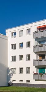 Offenes Wohnen, stilvolles Bad und Blick ins Grüne – jetzt entdecken! - Photo 3