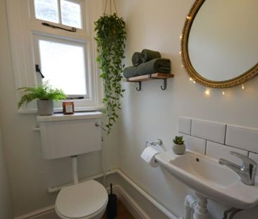 4 bedroom detached house to rent - Photo 6