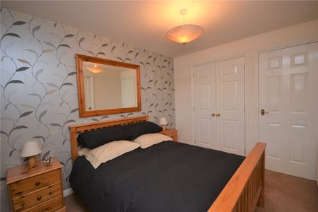 4 bedroom detached house to rent - Photo 2