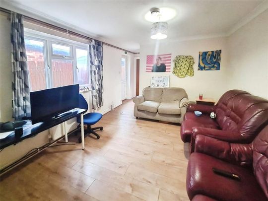 6 bedroom terraced house to rent - Photo 1