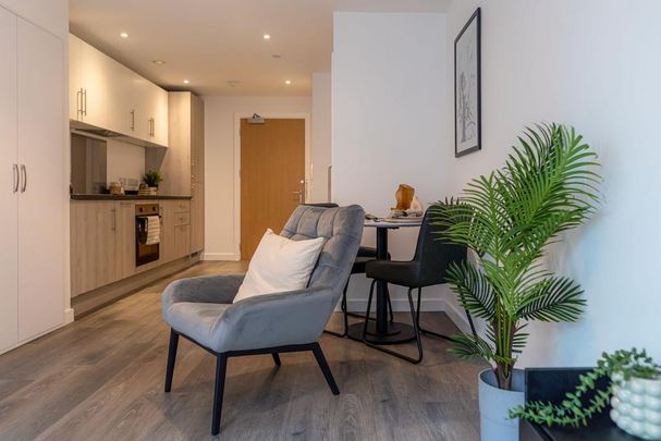 Studio to rent - Photo 1