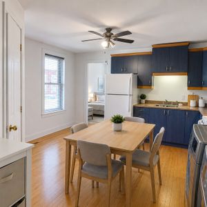Jolie 4 1/2 Situé Au 247 7e Ave N - Photo 2