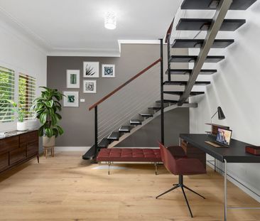 Family Favourite - Photo 2