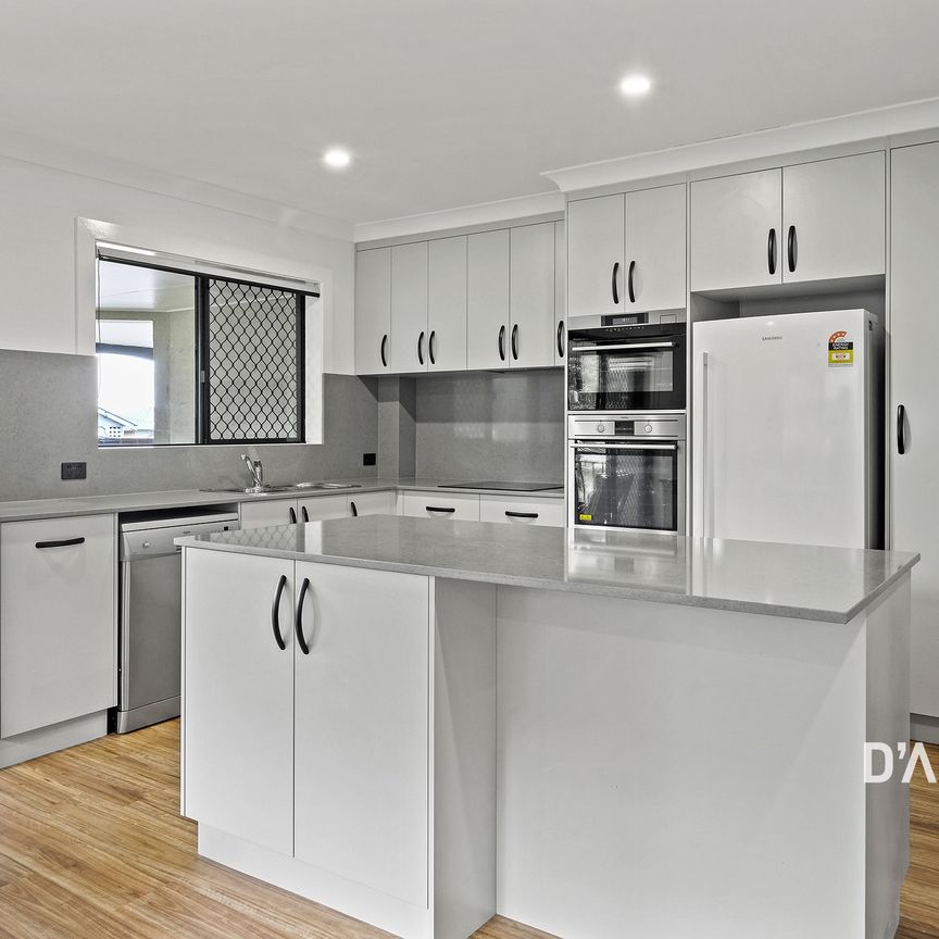 4/40 BOTT ST - Photo 1