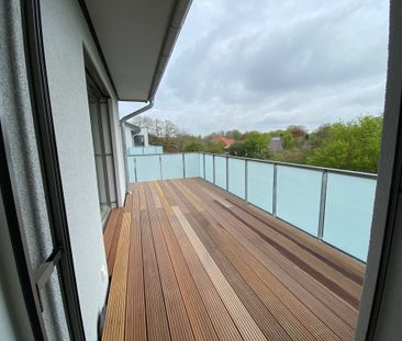 Moderne 3 Zimmerwohnung mit Dachterrasse - Foto 1