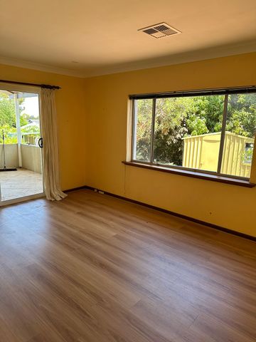 CALL ME HOME! - Photo 2