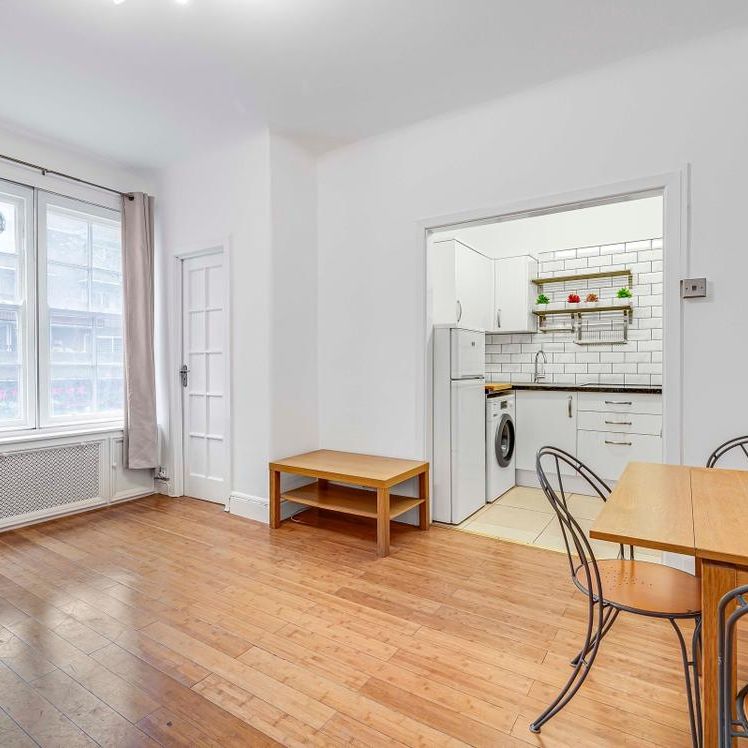 Queensway, London W2 - Photo 1