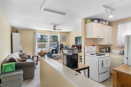 For Lease - 213 Lakeshore Road Unit# 1, Mississauga, Ontario - Photo 5