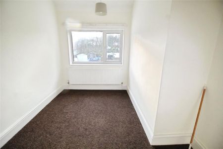 2 bedroom semi-detached house to rent - Photo 2