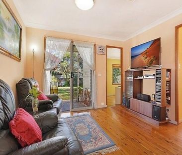 Large 4 Bedroom House for lease now - Photo 6