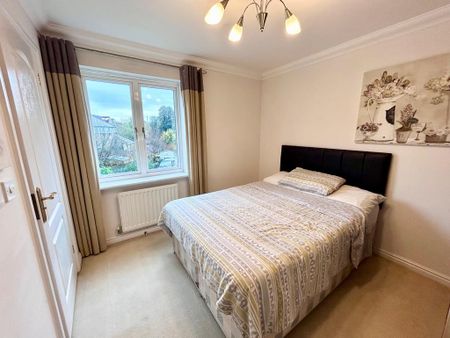 4 bedroom apartment to rent - Photo 4