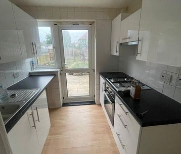 Room in a Shared House, Leeds, LS11 - Photo 2