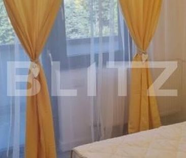 Apartament tip Penthouse, 3 camere, 105 mp, terasa si piscina, gratar - Photo 1