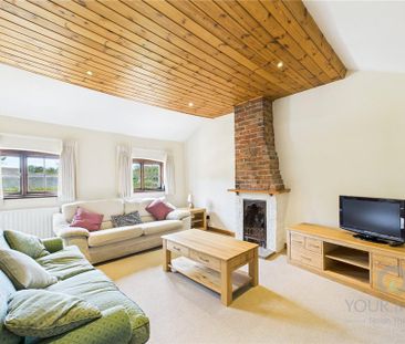 2 bedroom maisonette to rent - Photo 4