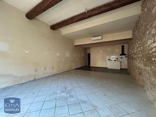 Location Appartement 2 pièces 65m² CARPENTRAS 84200 - Photo 1