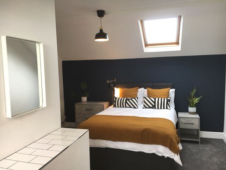 5 Bed Terraced House, Jubilee Drive, L7 - Photo 4