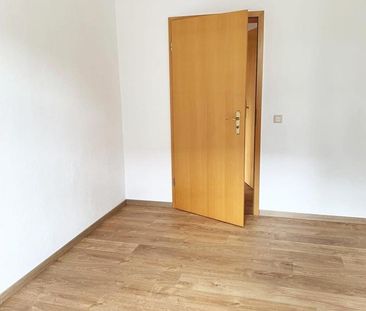 2 Zimmer Küche Bad - kleine und feine Wohnung im EG in Oberlungwitz... - Photo 3