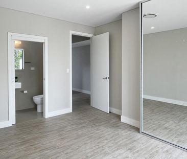 Modern Coastal Home with Style, Space & Natural Light - Photo 4