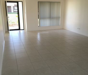 Charming lowset family home! - Photo 1