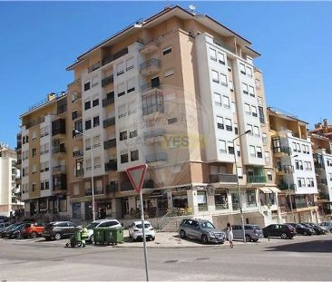 Apartment T3 in Queluz e Belas, Sintra - Foto 1