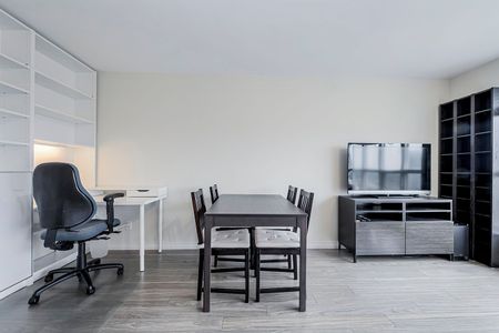 For Lease - 2285 Lake Shore Boulevard Unit# 2410, Toronto, Ontario - Photo 3