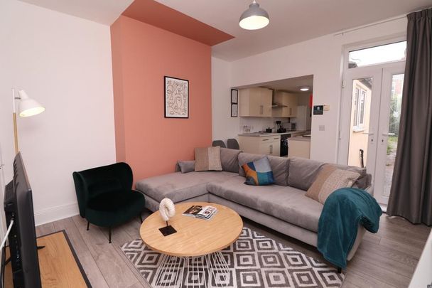 4 bedroom house to rent - Photo 1