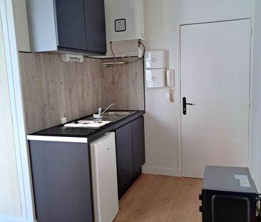 Location Appartement 1 pièce 16m² ORLEANS 45000 - Photo 3