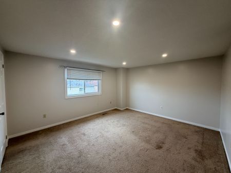 For Lease - 65 Hewitt Crescent Unit# Main, Ajax, Ontario - Photo 5