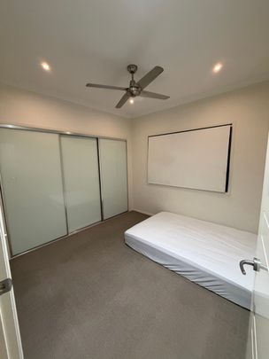 Narangba - Photo 1