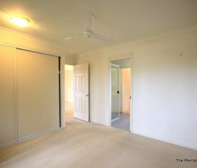 LARGE YARD - GREAT LOCATION - Photo 6