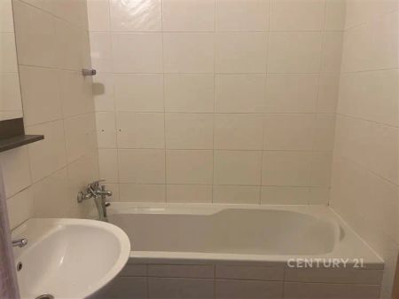 Podnájem moderního bytu 2+1 s lodžií – Ostrava, ul. Generála Píky - Photo 3