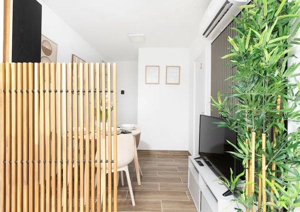 Calle Rosa, Getafe, Community of Madrid 28903