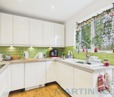 2 bedroom end of terrace house to rent - Photo 5