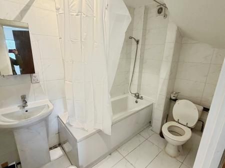 Fletton Avenue, Peterborough, PE2 - Photo 4