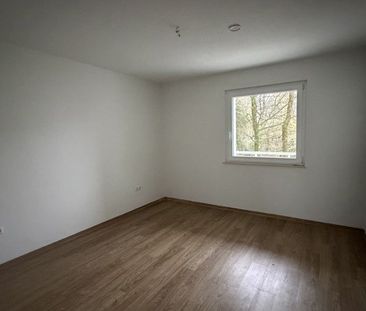 Perfekte Lage und bezugsfertig renoviert: barrierearme 3-Raum-Wohnu... - Foto 1