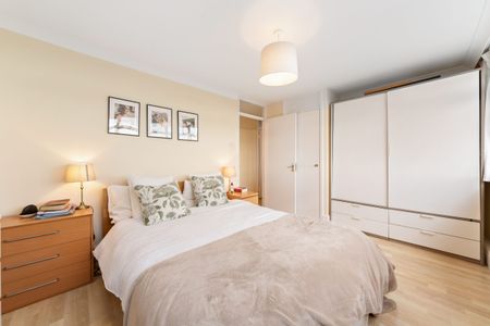 Sawkins Close, Wimbledon SW19 - Photo 3