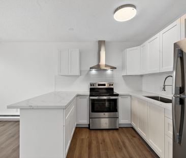 For Lease - 215 Danforth Avenue Unit# 3, Toronto, Ontario - Photo 1