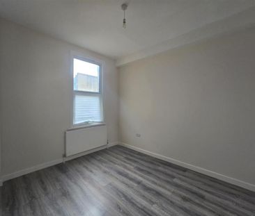 4 bedroom house to rent - Photo 3