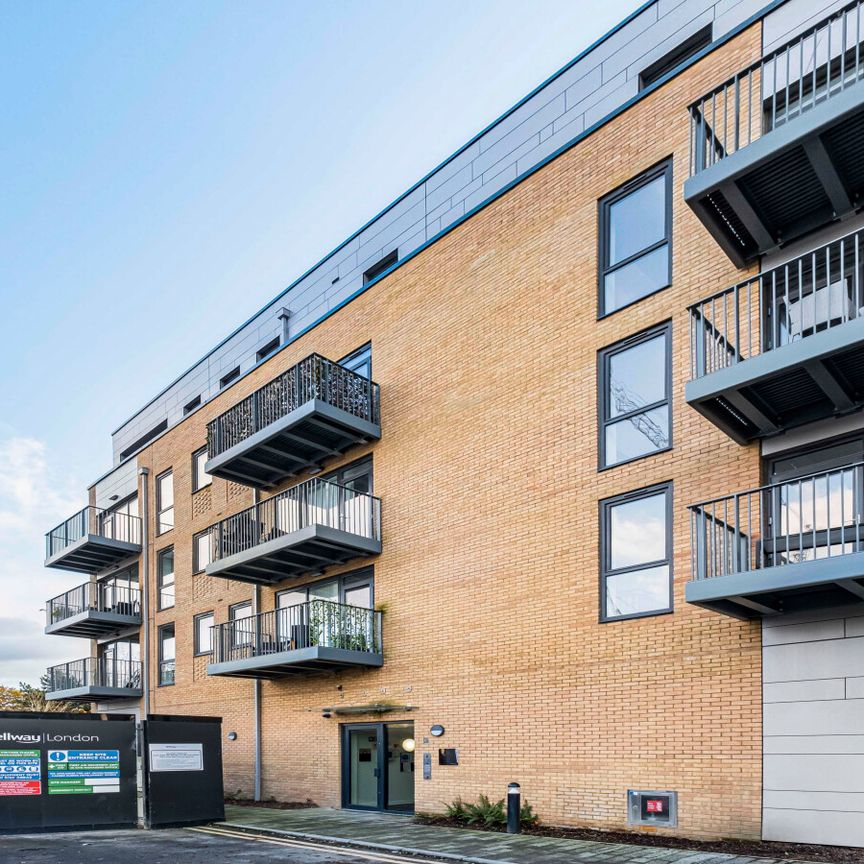 Vauxhall Place - Photo 1